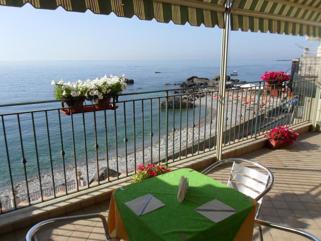 B&B Miramare Giardini-Naxos Zewnętrze zdjęcie