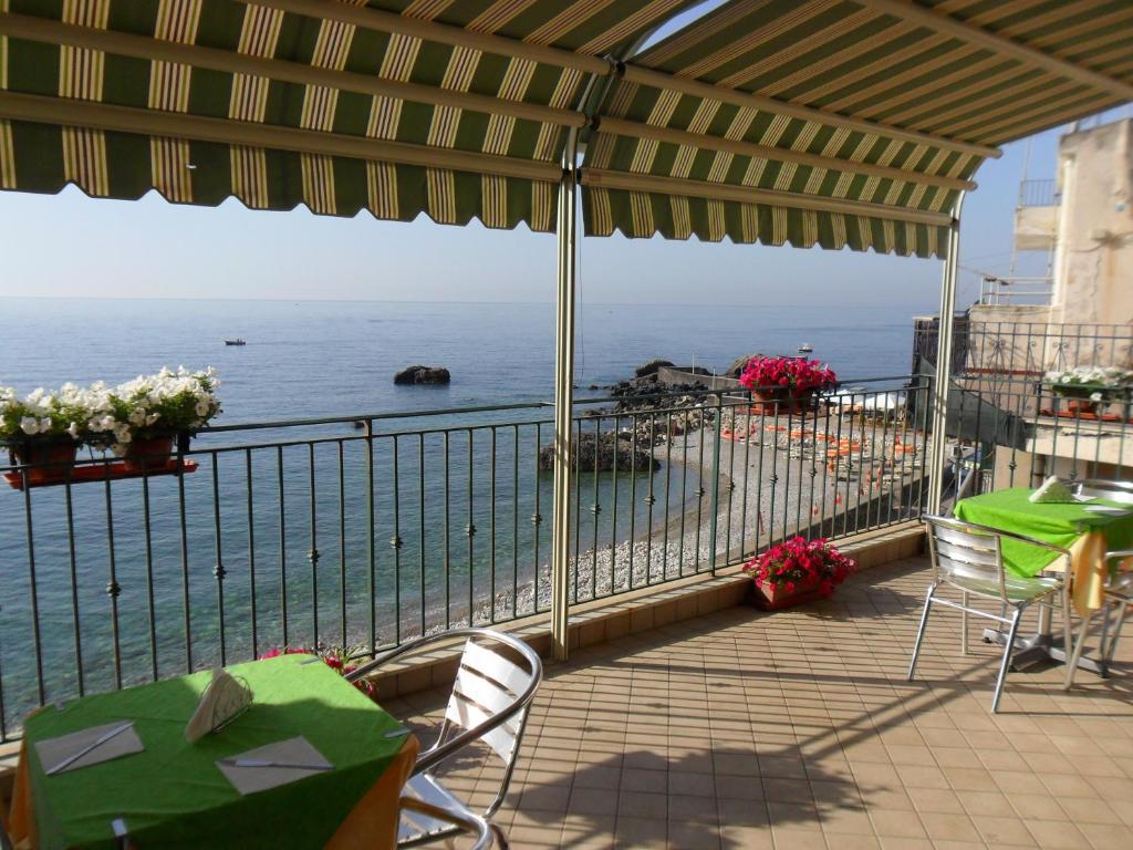 B&B Miramare Giardini-Naxos Zewnętrze zdjęcie